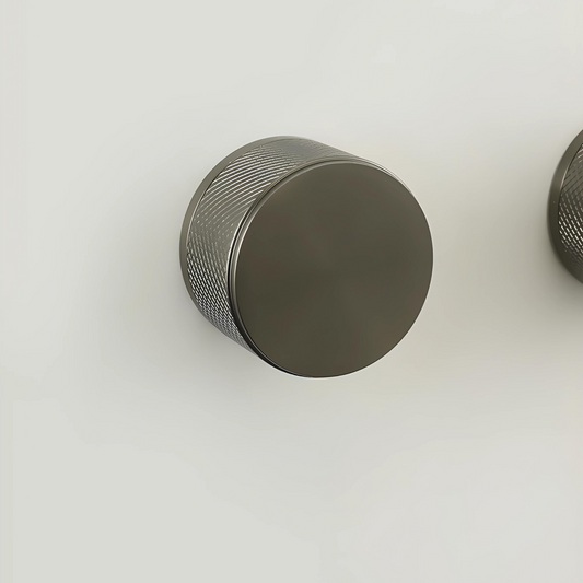 SENSIAL / Knurled Brass Shower System