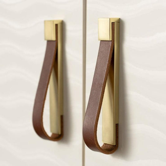 ALEMAGOU / LEATHER & BRASS PULL - Handle Shop Couture