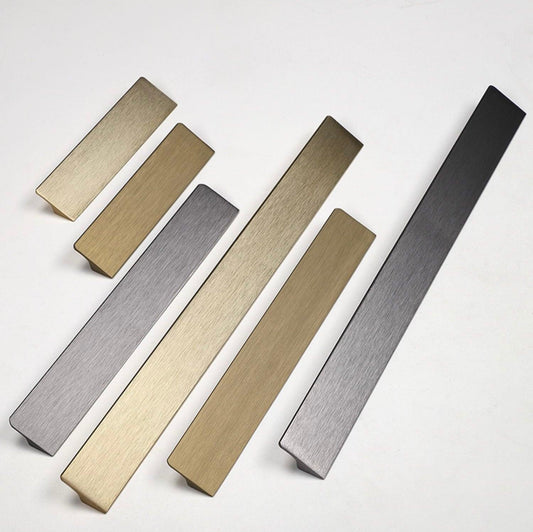 AYA / LONG CABINET PULL HANDLE / SLANTED - Handle Shop Couture