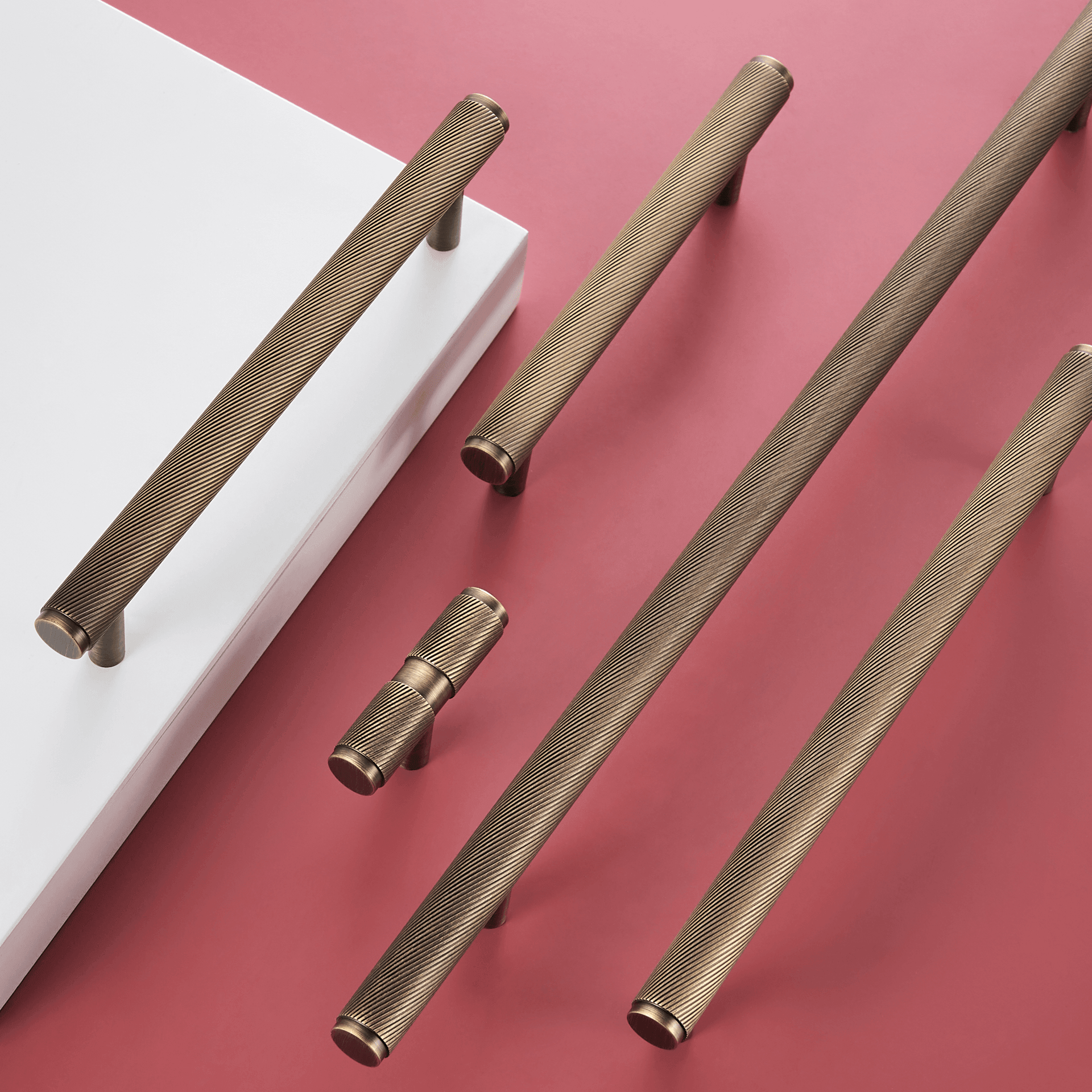 FARO / SOLID BRASS HANDLES / SWIRLED KNURL - Handle Shop Couture