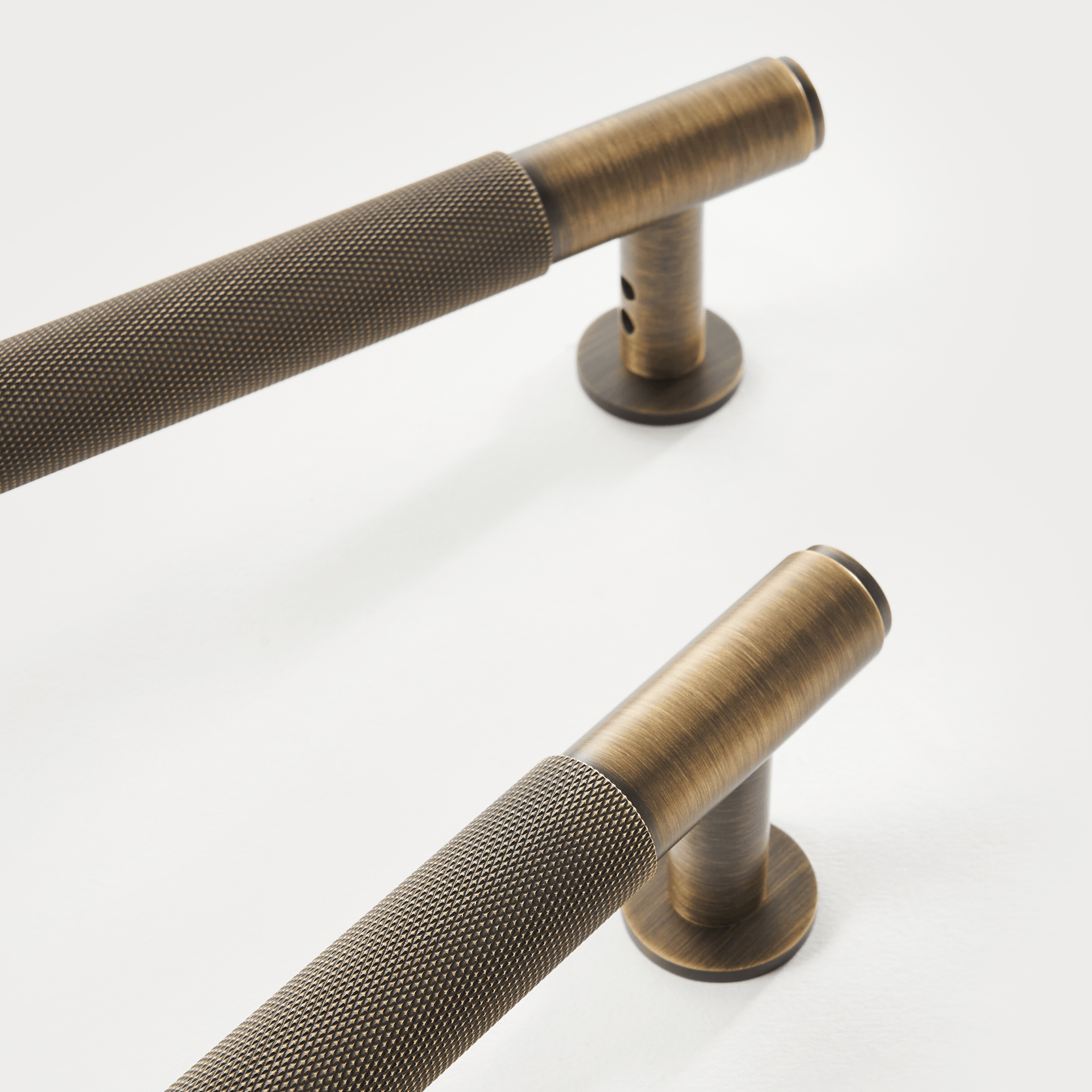 PORTA / Double-Sided Solid Brass Knurled Door Pull - Handle Shop Couture