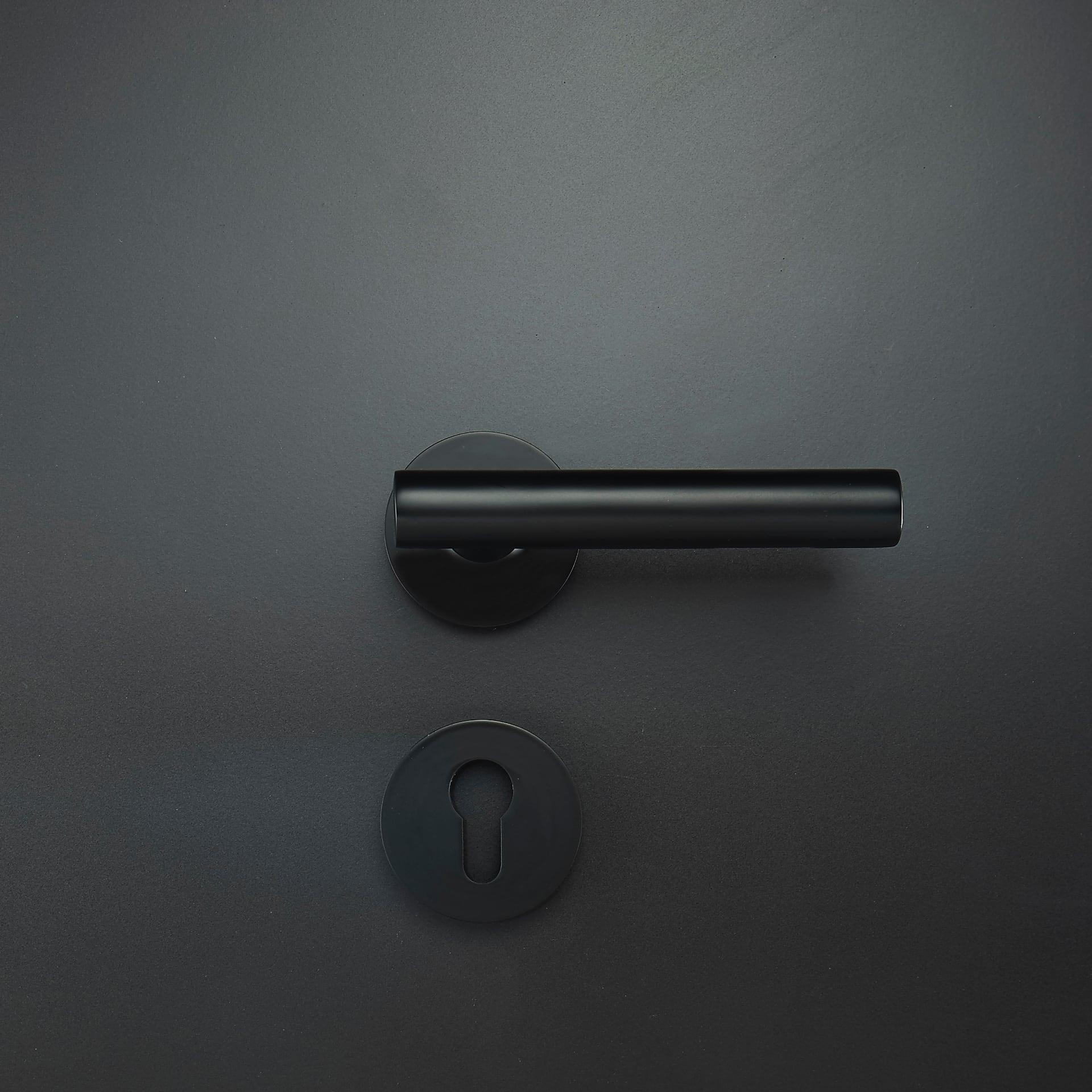 TONNI / SOLID BRASS / DOOR HANDLES - Handle Shop Couture