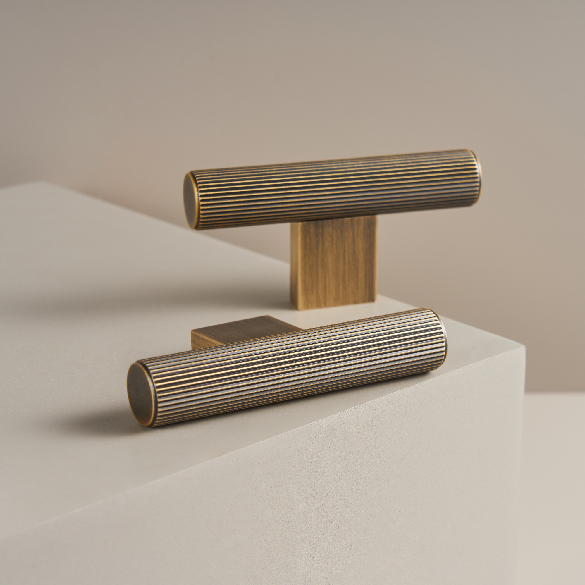 SOLID BRASS HANDLES / LINEAR KNURL - Handle Shop Couture