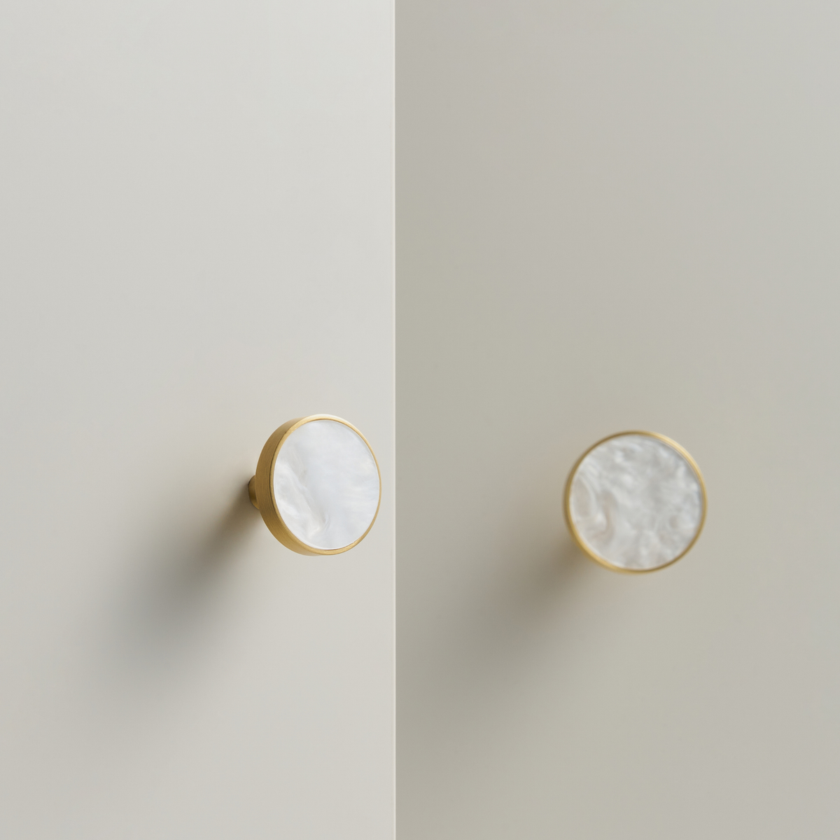 ONYX / Knauf aus Massivmessing