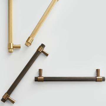 OPORTO Double-Sided Knurled Brass Door & Appliance Pull