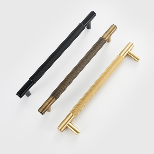 PORTA / Double-Sided Solid Brass Knurled Door Pull