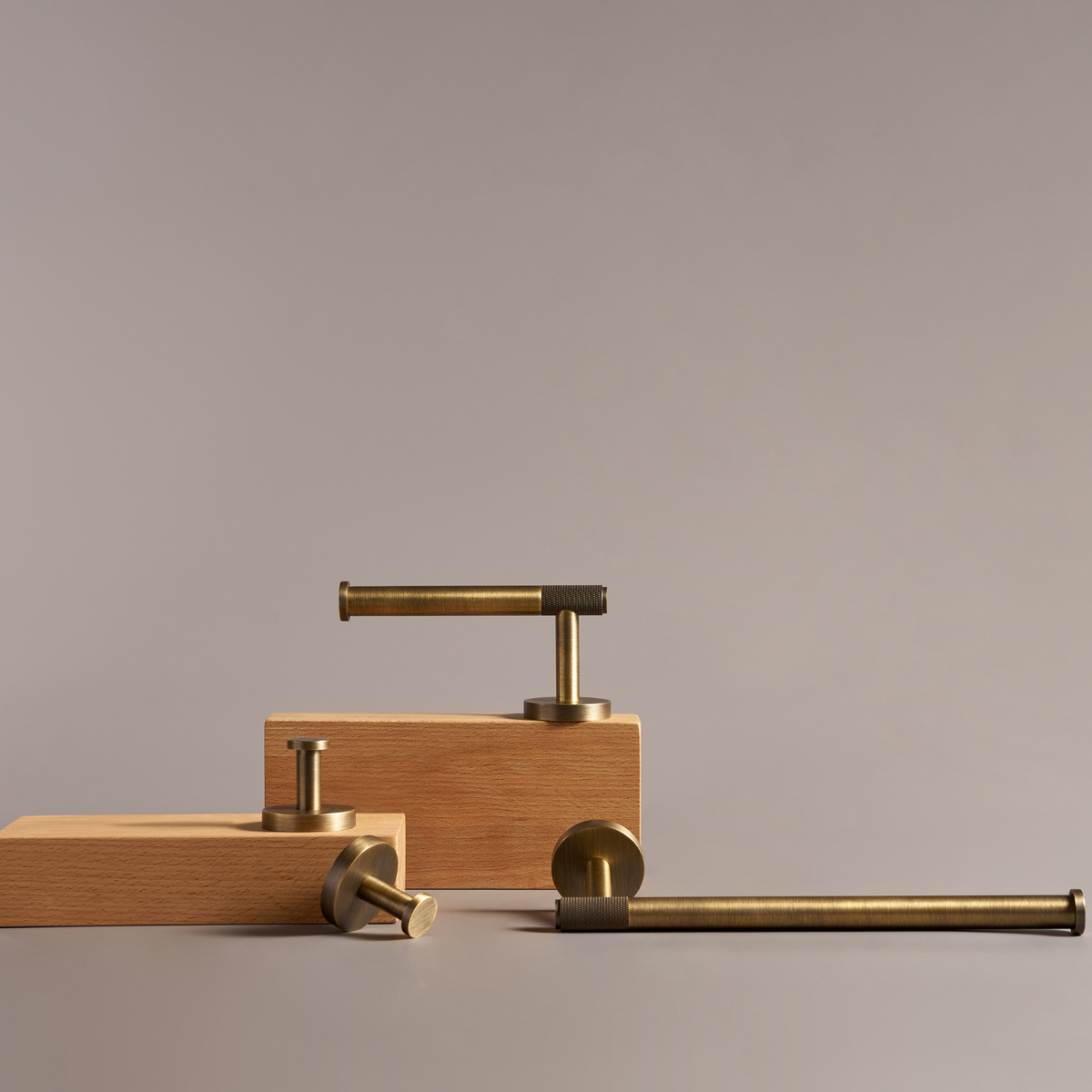 EARL Accesorios de baño de latón macizo moleteado