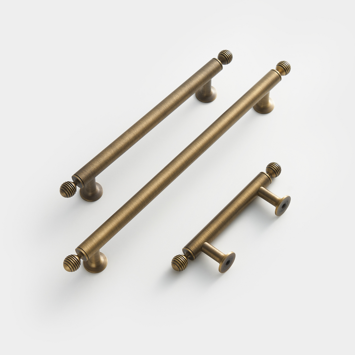 SOLID BRASS HANDLES / LINEAR KNURL - Handle Shop Couture