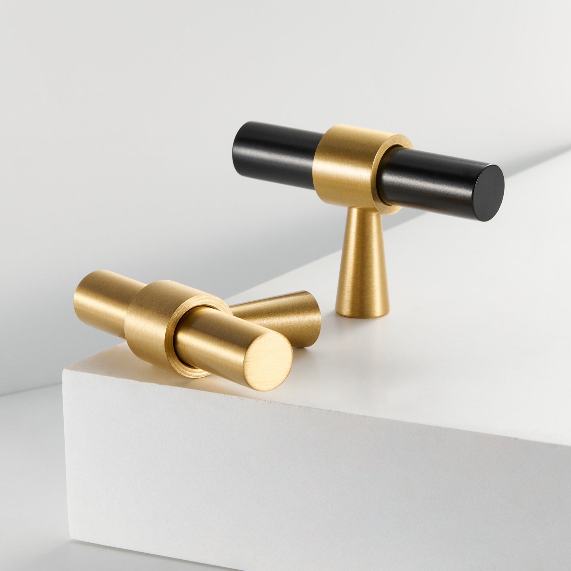 SOLID BRASS HANDLES / LINEAR KNURL - Handle Shop Couture