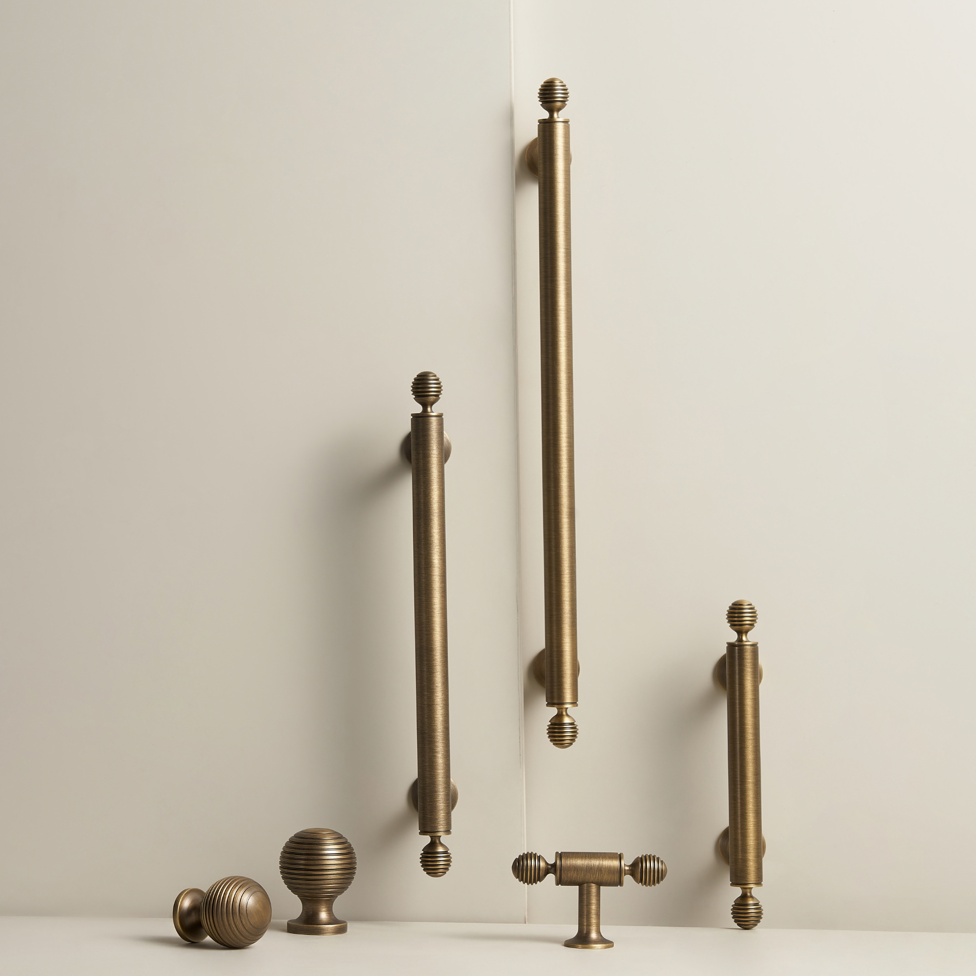 SOLID BRASS HANDLES / LINEAR KNURL - Handle Shop Couture