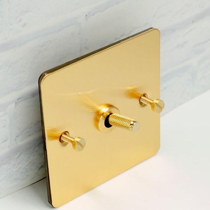KOST / Brass Toggle Light Switch (1-Gang)
