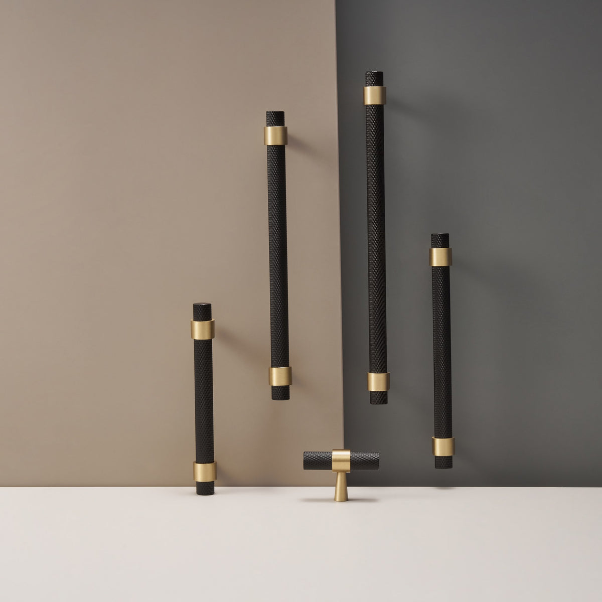 OPORTO knurled cabinet handles and T-pull, black bar with Satin Brass posts