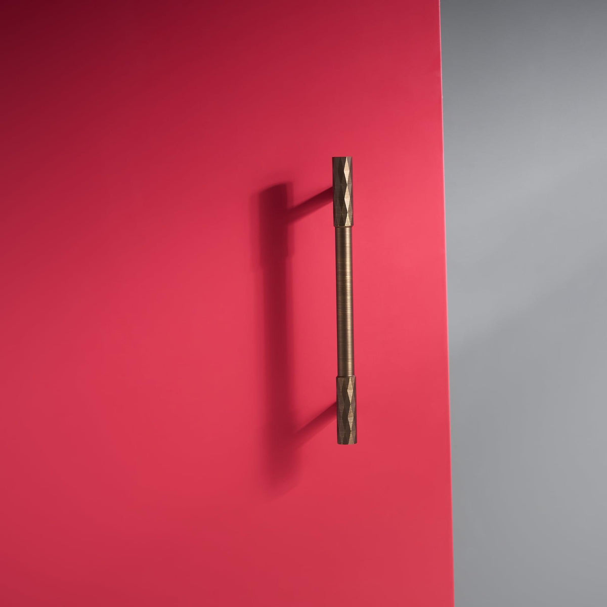 DIAMANTE / SOLID BRASS HANDLES / DIAMOND KNURL - Handle Shop Couture 