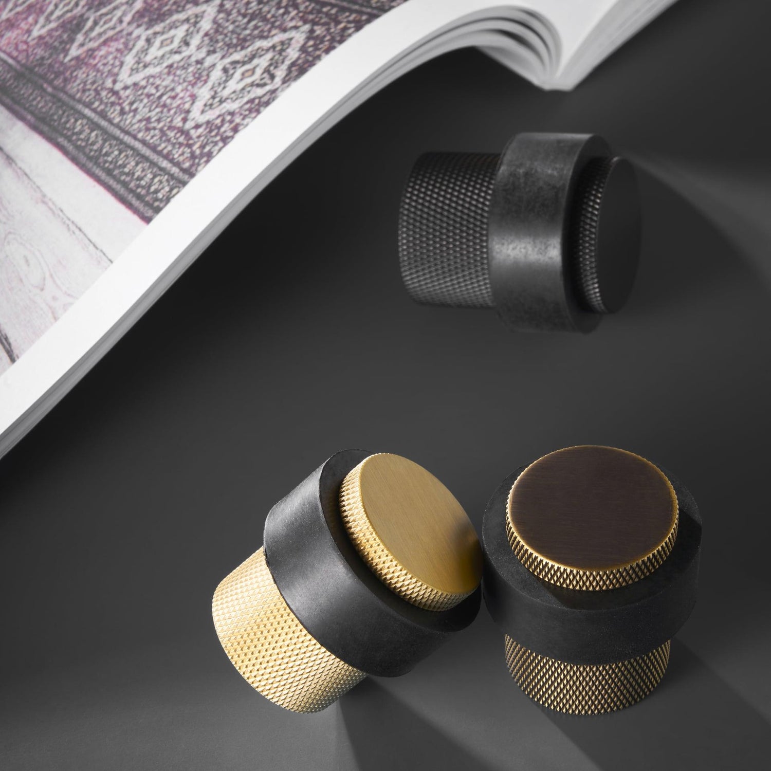 ERMOU / Knurled Brass Door Stops