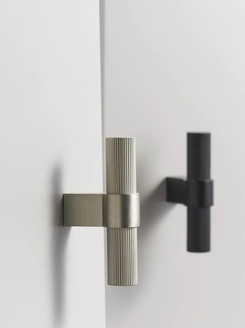 FRESKO / SOLID BRASS HANDLES / LINEAR KNURL - Handle Shop Couture 