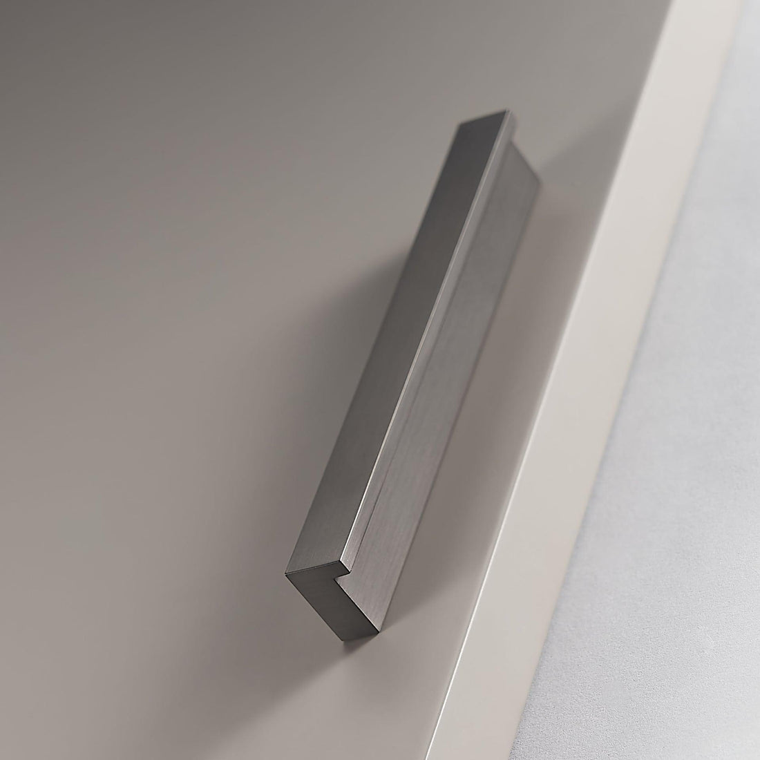 MARCUS / BRASS HANDLES / L-SHAPE - Handle Shop Couture 