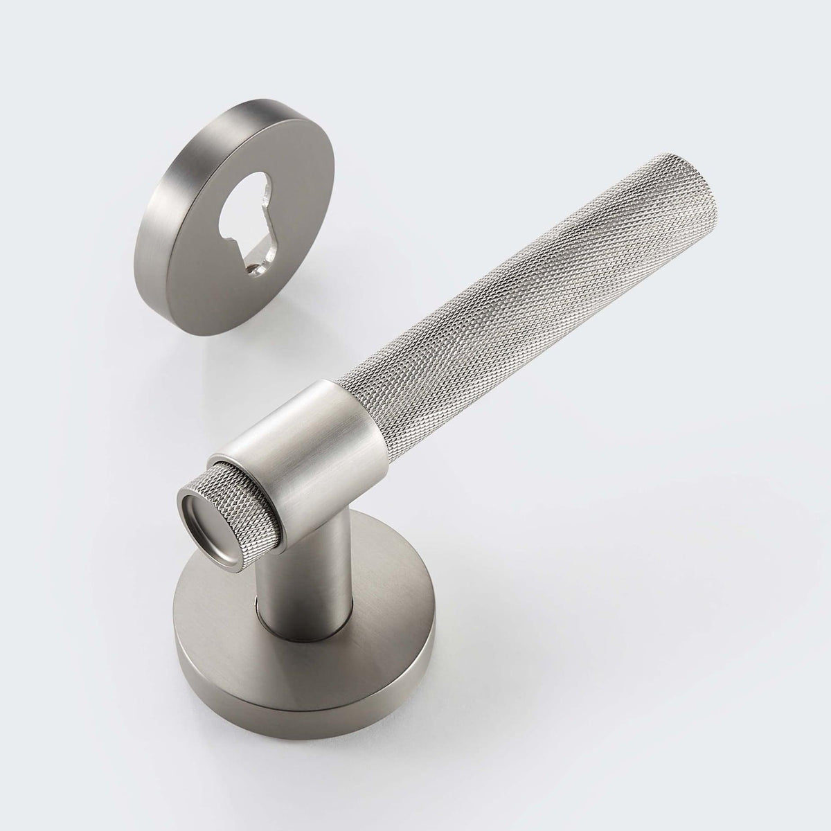 OPORTO / KNURLED BRASS / DOOR HANDLES - Handle Shop Couture 