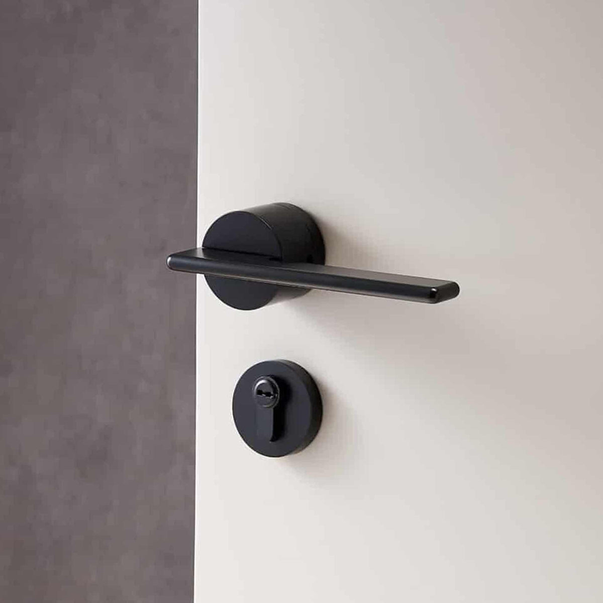 SABANI / SOLID BRASS / DOOR HANDLES - Handle Shop Couture 